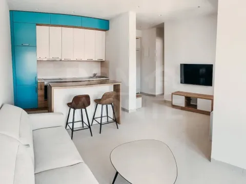 Rent, one bedroom apartment, 40m², Tivat, Crna Gora - image 1