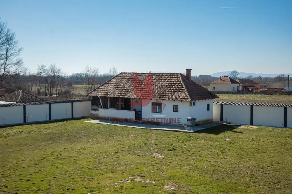 Sale, house, 302m², Mladenovac, Beograd