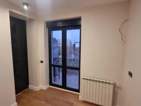 Izdavanje, trosoban stan, 60m², Stari Grad, Beograd - image 8
