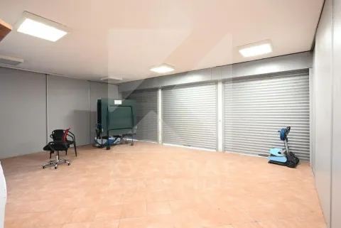 Rent, house, 250m², Tološi, Podgorica - image 28