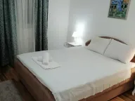 Izdavanje, kuća, 250m², Herceg Novi, Crna Gora - image 17