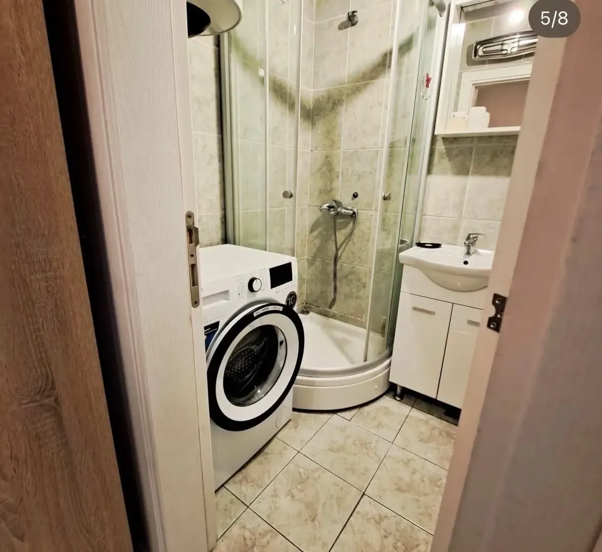 Izdavanje, jednosoban stan, 35m², Centar, Podgorica