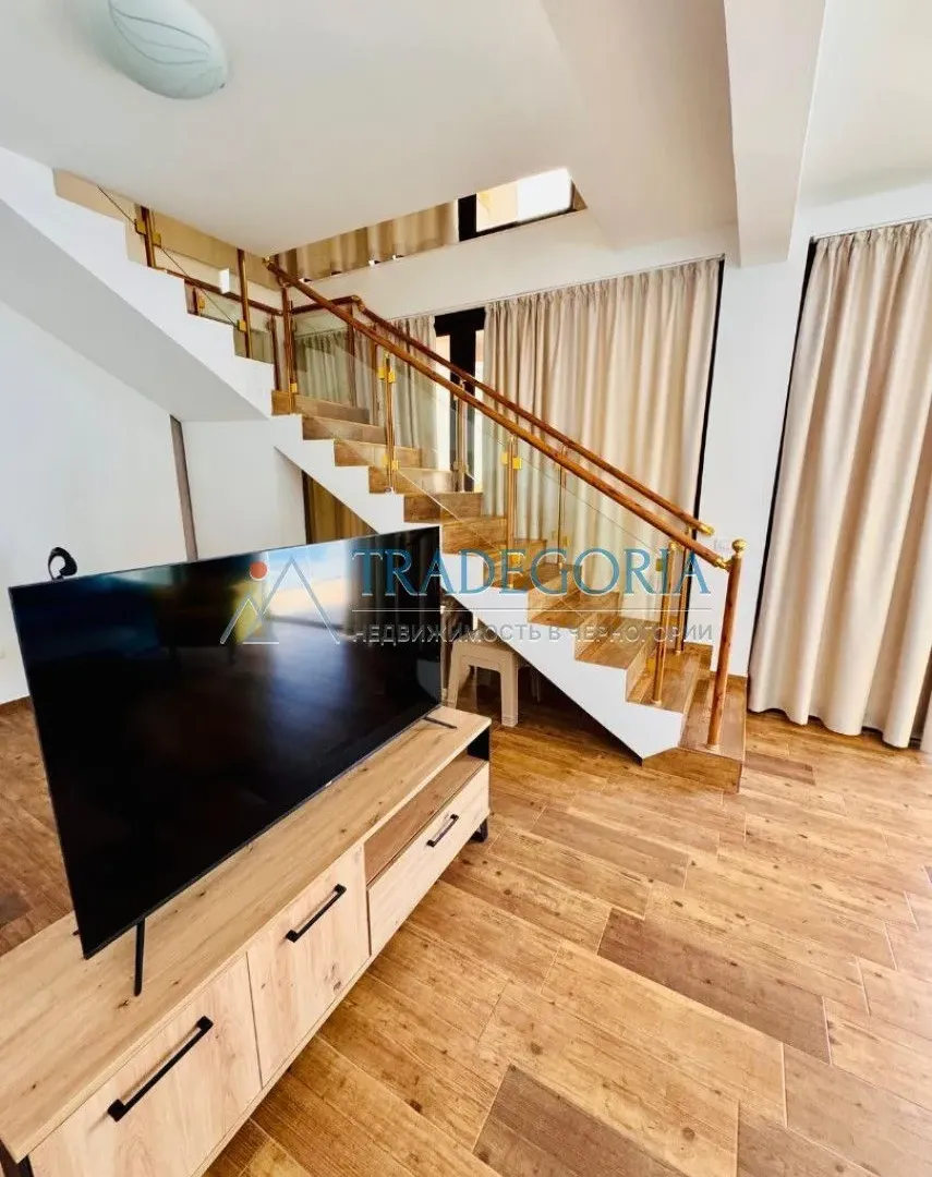 Prodaja, kuća, 450m², Dobra Voda, Bar