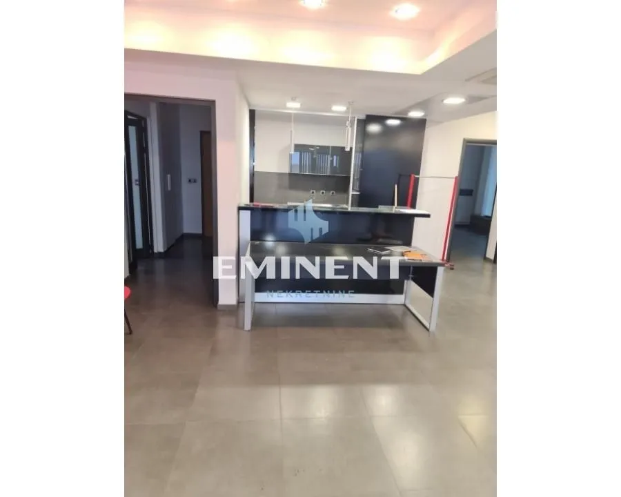Rent, office space, 2776m², Zemun Sve Podlokacije, Beograd
