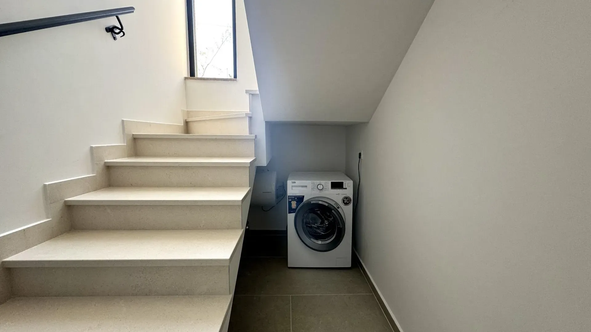 Rent, two bedroom apartment, 86m², Kava, Tivat
