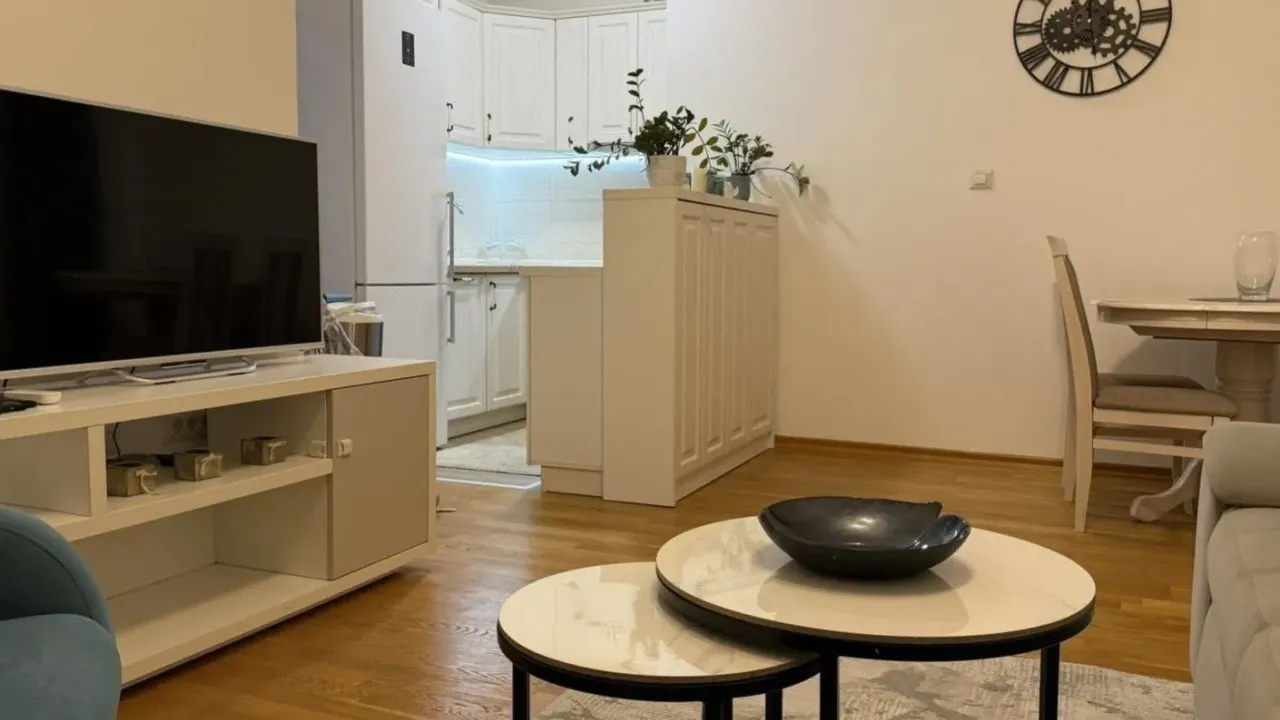 Izdavanje, dvosoban stan, 57m², Zabjelo, Podgorica