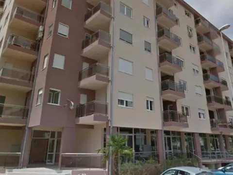 Rent, one bedroom apartment, 50m², Babilonija, Budva - image 12