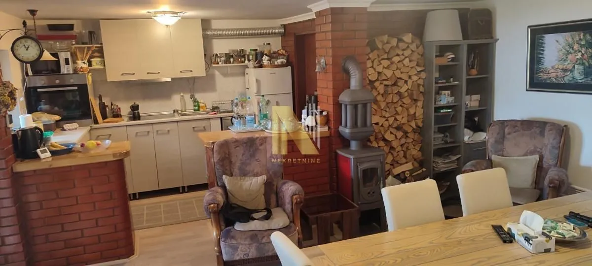 Prodaja, kuća, 150m², Sremska Kamenica, Petrovaradin