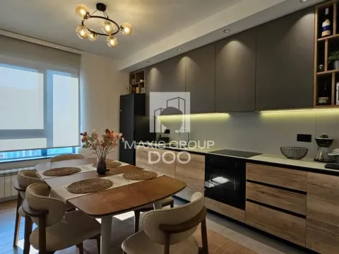 Izdavanje, trosoban stan, 81m², Savski Venac, Beograd - image 3