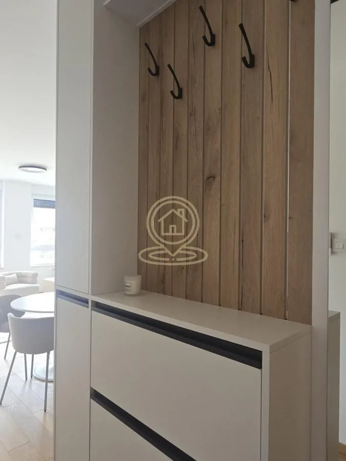 Izdavanje, jednosoban stan, 52m², Stari grad, Novi Sad