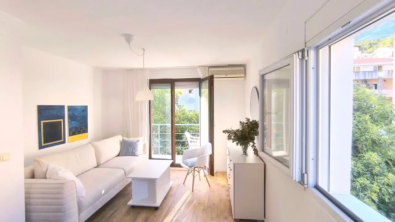 Rent, one bedroom apartment, 43m², Lazi, Budva