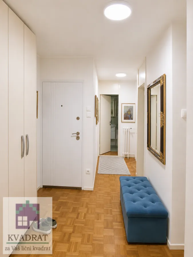 Prodaja, trosoban stan, 80m², Novo naselje, Novi Sad