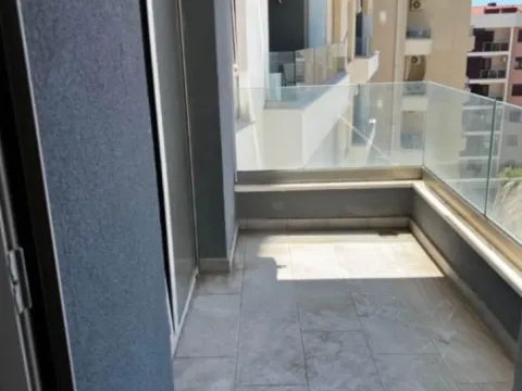 Sale, two bedroom apartment, 62m², Bečići, Budva