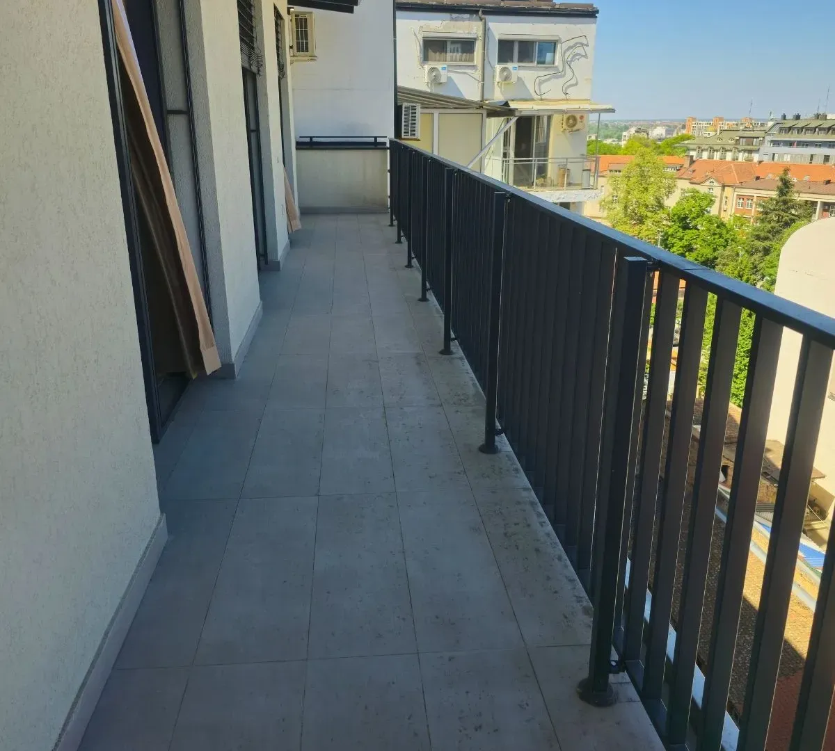 Izdavanje, trosoban stan, 157m², Aleksinac, Niš