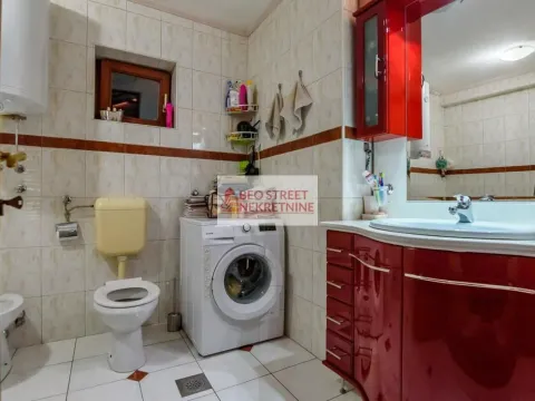 Prodaja, četvorosoban stan, 131m², Stari Grad, Beograd - image 17