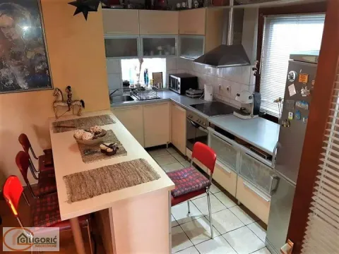 Prodaja, stan, 118m², Slavujev Venac, Zvezdara Sve Podlokacije - image 2