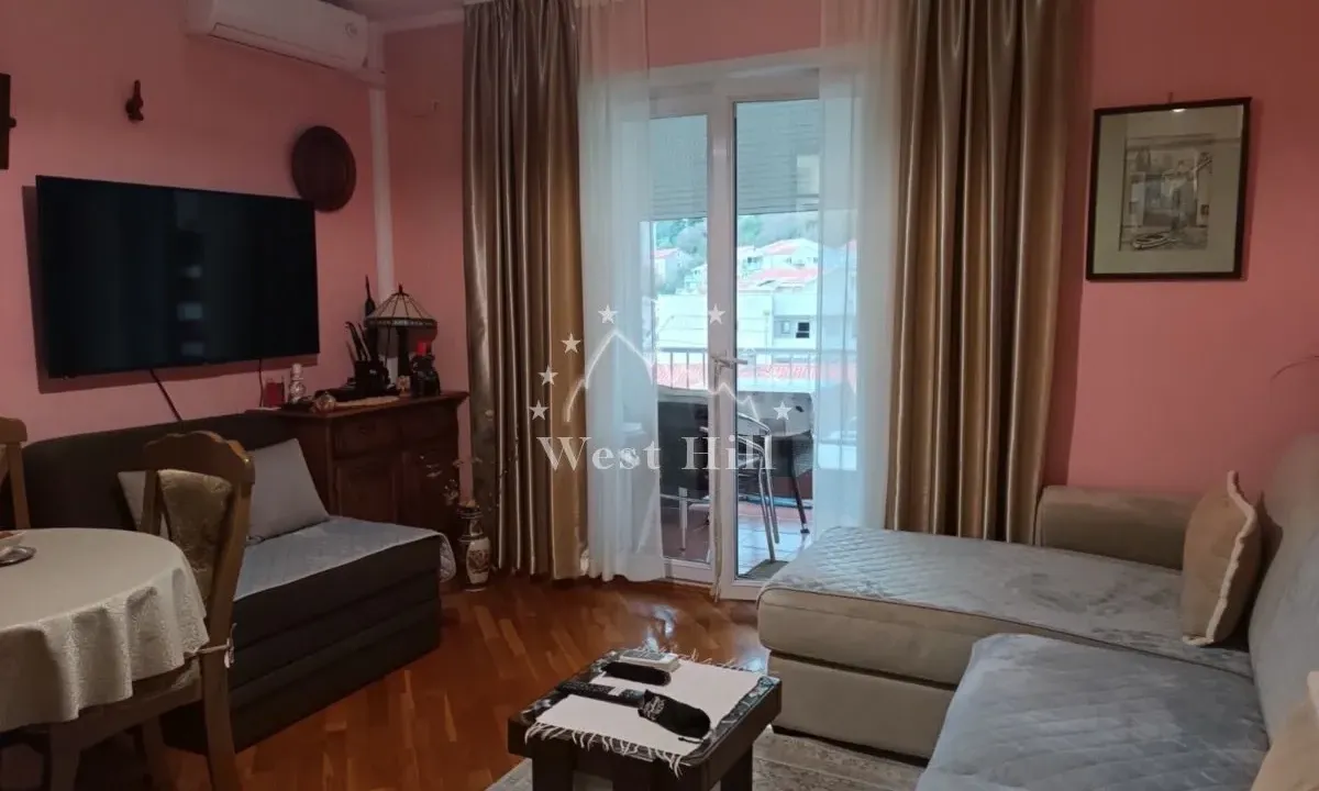Sale, two bedroom apartment, 50m², Bečići, Budva