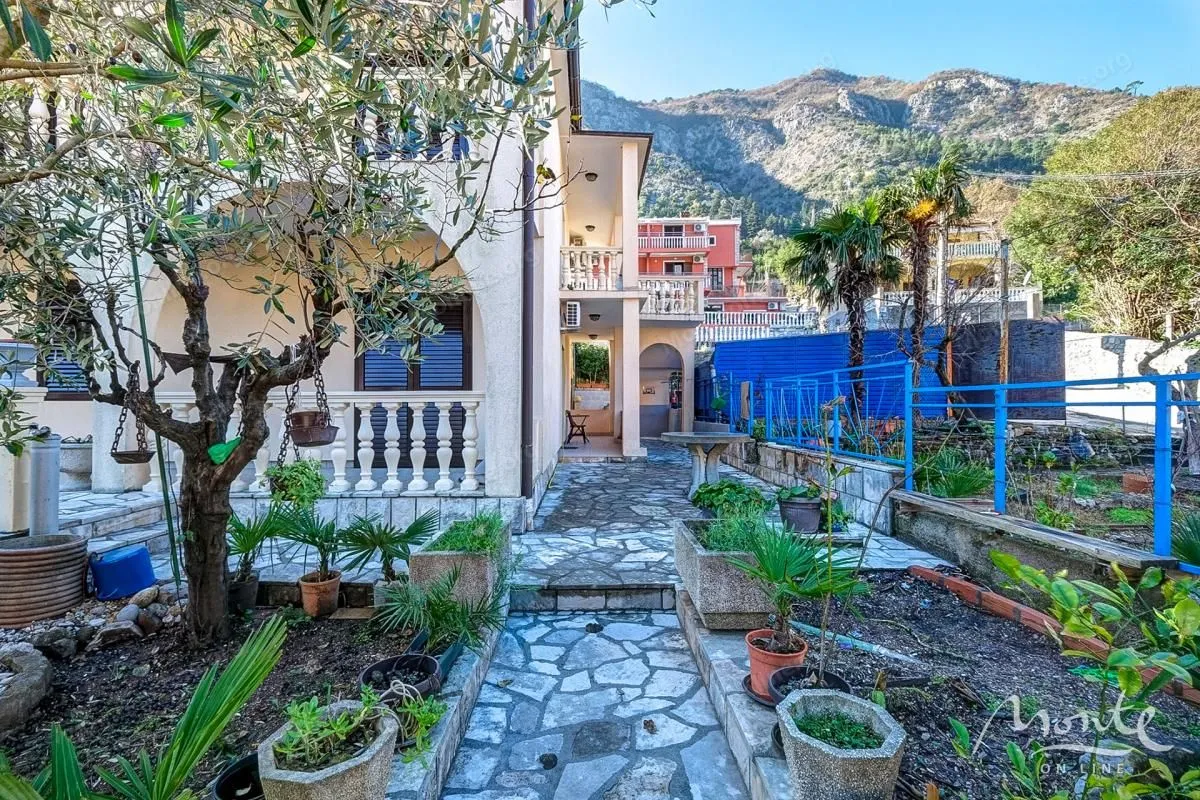 Sale, house, 140m², Muo, Kotor
