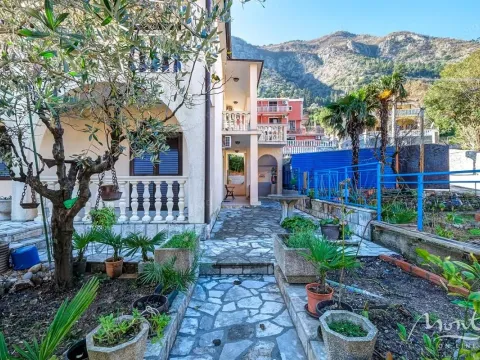 Sale, house, 140m², Muo, Kotor - image 35