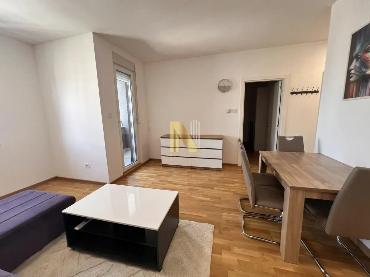 Izdavanje, dvosoban stan, 48m², Avijatičarsko naselje, Novi Sad Sve Podlokacije