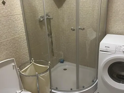 Rent, one bedroom apartment, 45m², Budva, Crna Gora - image 5