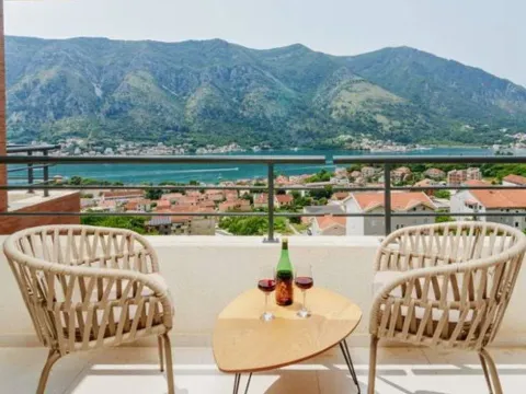 Sale, one bedroom apartment, 50m², Sveta Vrača, Kotor - image 9