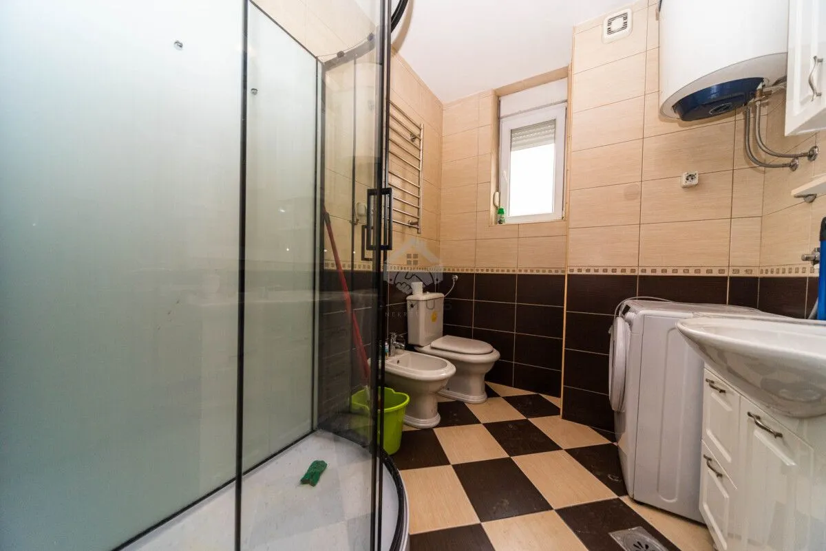 Rent, two bedroom apartment, 85m², Krivi Most, Podgorica