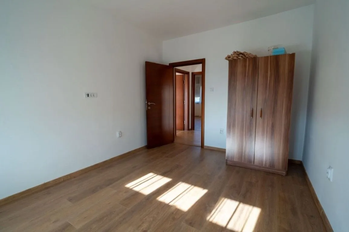 Izdavanje, kuća, 110m², City Kvart, Podgorica