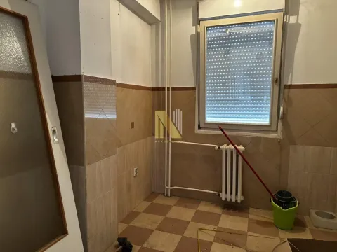 Izdavanje, poslovni prostor, 72m², Bulevar Oslobodjenja, Novi Sad Sve Podlokacije - image 5