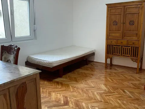 Rent, two bedroom apartment, 80m², Tivat, Crna Gora - image 3