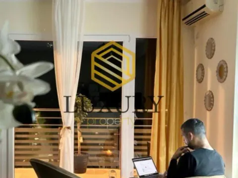 Rent, apartment, 81m², Bečići, Budva - image 2