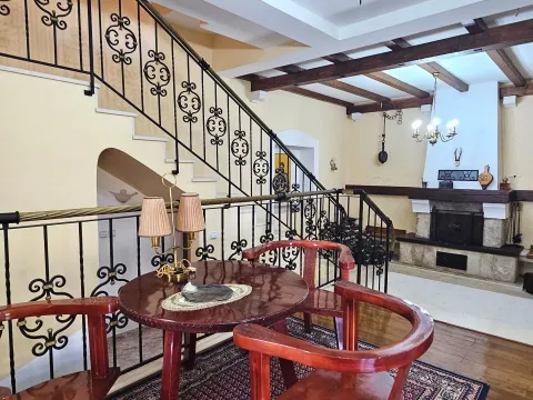 Rent, house, 350m², Blizikuće, Budva - image 6