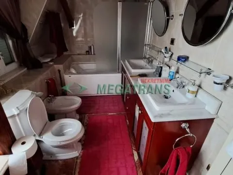 Izdavanje, stan, 260m², Novi Sad Sve Podlokacije, Novi Sad - image 10