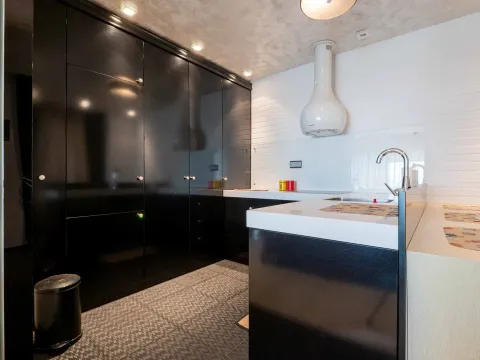 Sale, four bedroom apartment, 177m², Bulevar, Budva - image 11