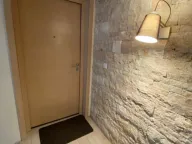 Izdavanje, trosoban stan, 85m², Gospoština, Budva - image 8