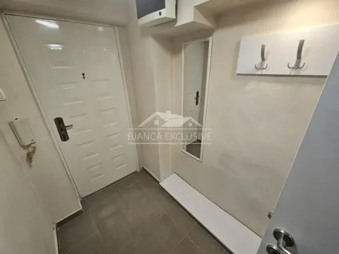 Prodaja, jednosoban stan, 36m², Zemun Kalvarija, Zemun Sve Podlokacije - image 17