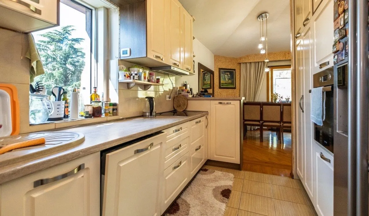 Prodaja, trosoban stan, 136m², Podgorica, Crna Gora