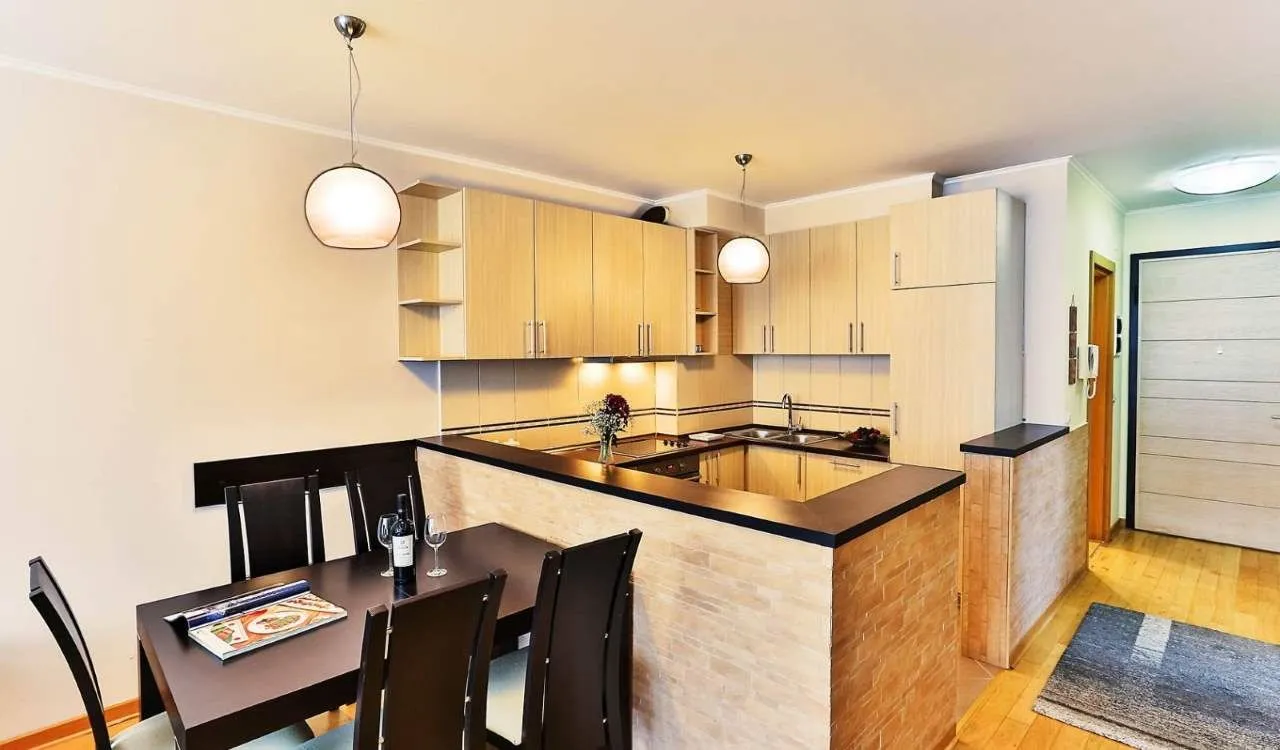 Prodaja, dvosoban stan, 85m², Rozino, Budva