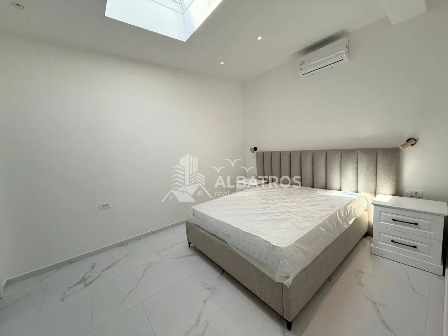 Sale, three bedroom apartment, 442m², Soho City, Bar
