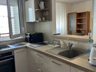 Izdavanje, trosoban stan, 68m², Voždovac Sve Podlokacije, Beograd - image 2