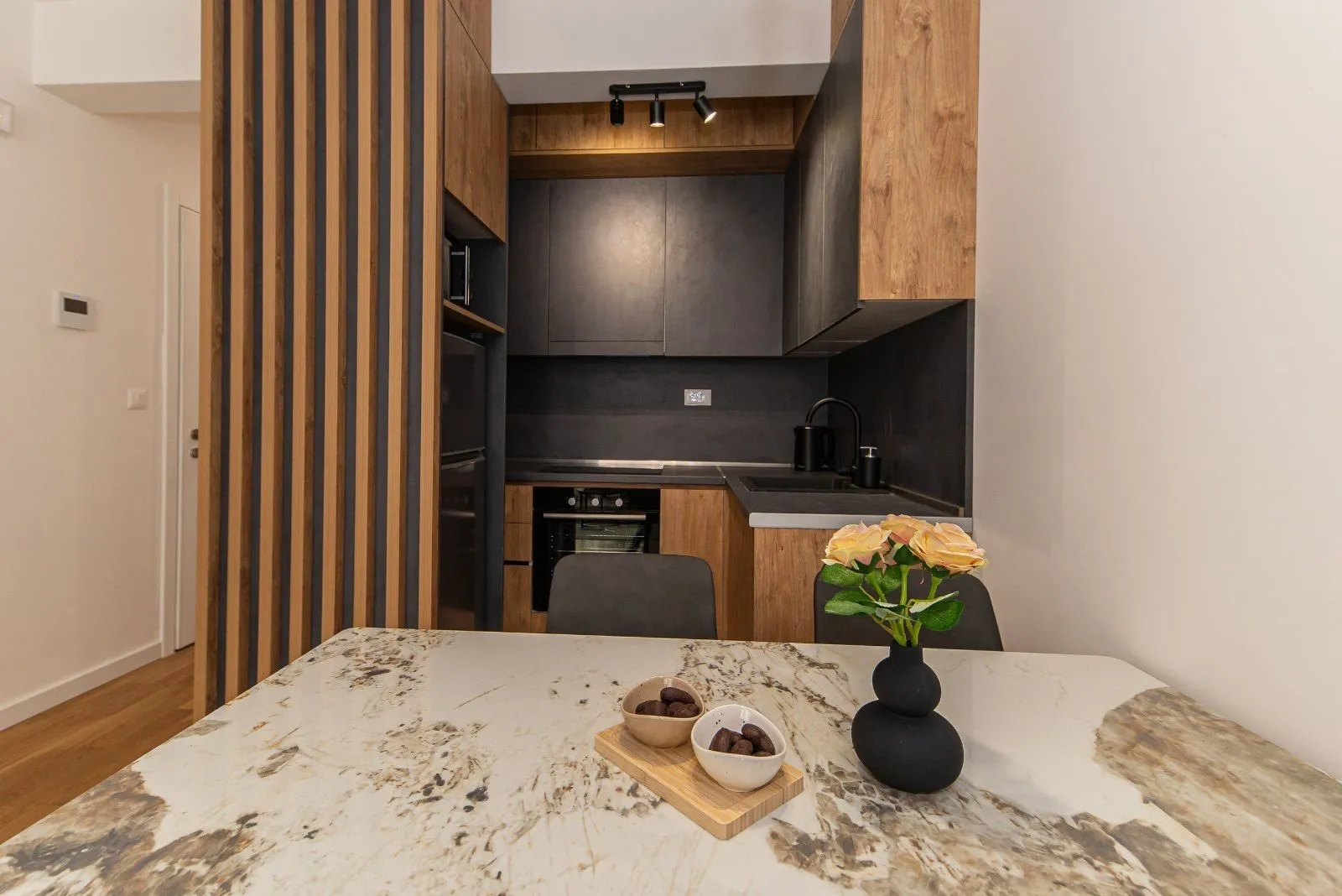 Izdavanje, jednosoban stan, 45m², Šušanj, Bar