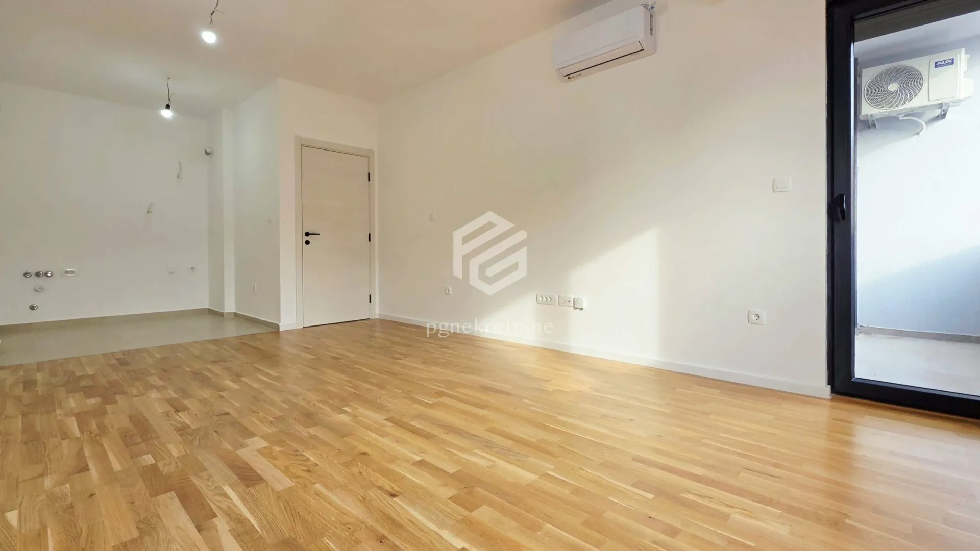 Prodaja, jednosoban stan, 43m², Stari Aerodrom, Podgorica