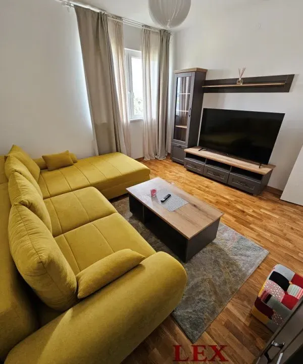 Prodaja, trosoban stan, 50m², Karaburma, Palilula Sve Podlokacije