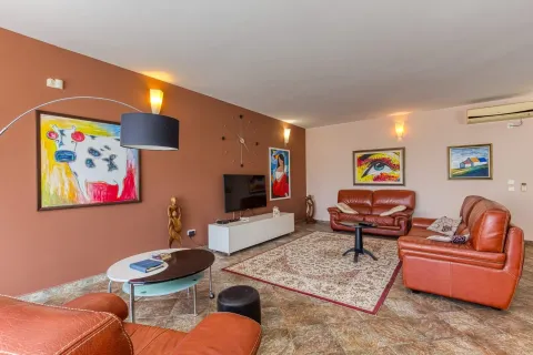 Prodaja, kuća, 495m², Bečići, Budva - image 13