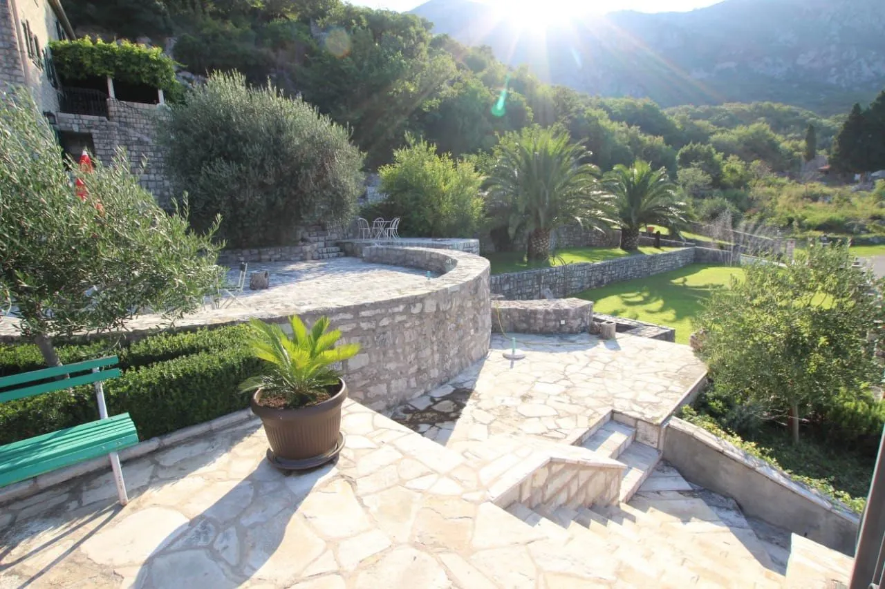 Rent, house, 350m², Budva, Crna Gora