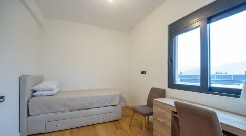 Rent, house, 180m², Gornja Gorica, Podgorica - image 13
