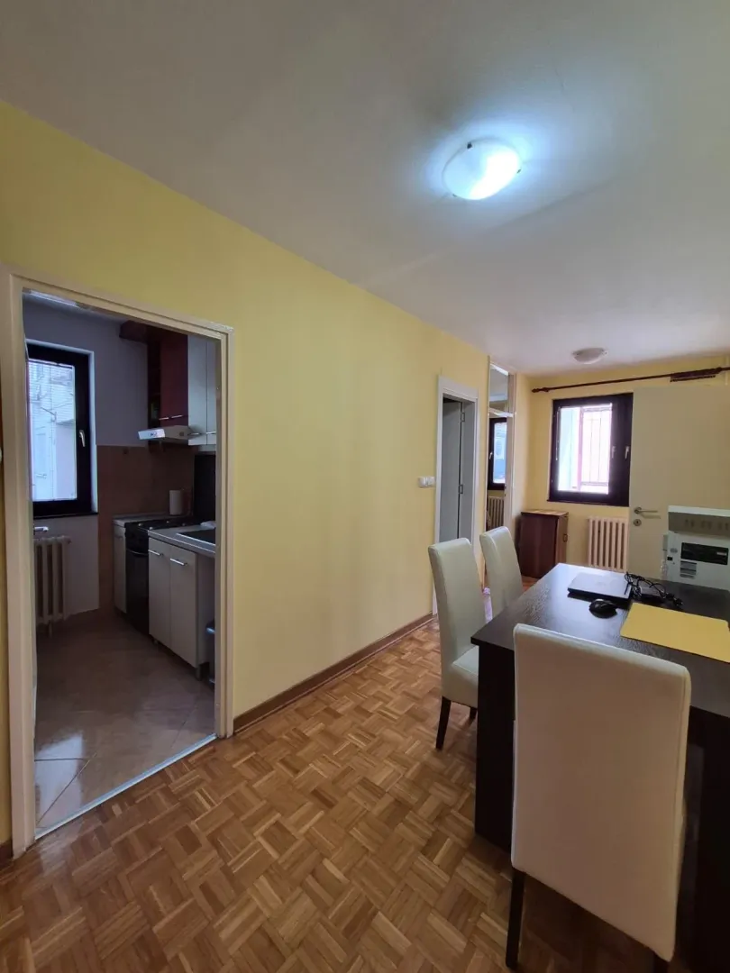 Izdavanje, dvosoban stan, 55m², Bežanijska Kosa 3, Bežanijska Kosa Sve Podlokacije