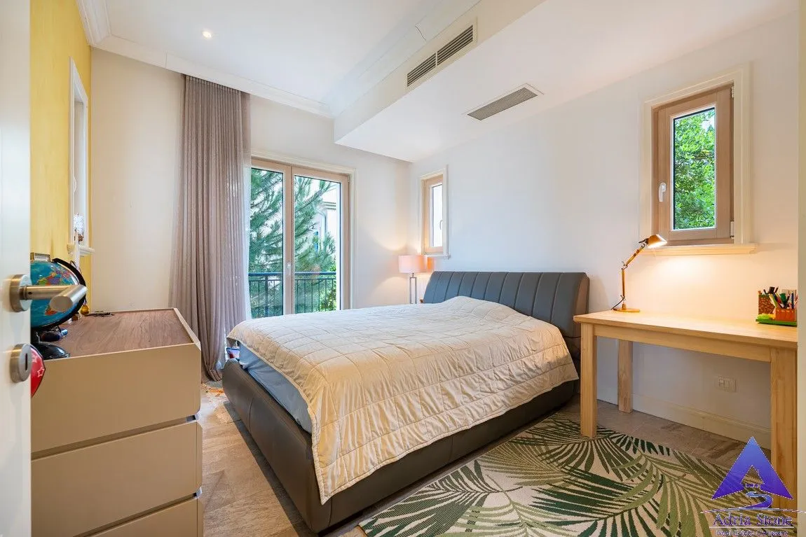 Prodaja, dvosoban stan, 114m², Luštica, Tivat