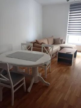 Rent, one bedroom apartment, 45m², Bečići, Budva - image 2