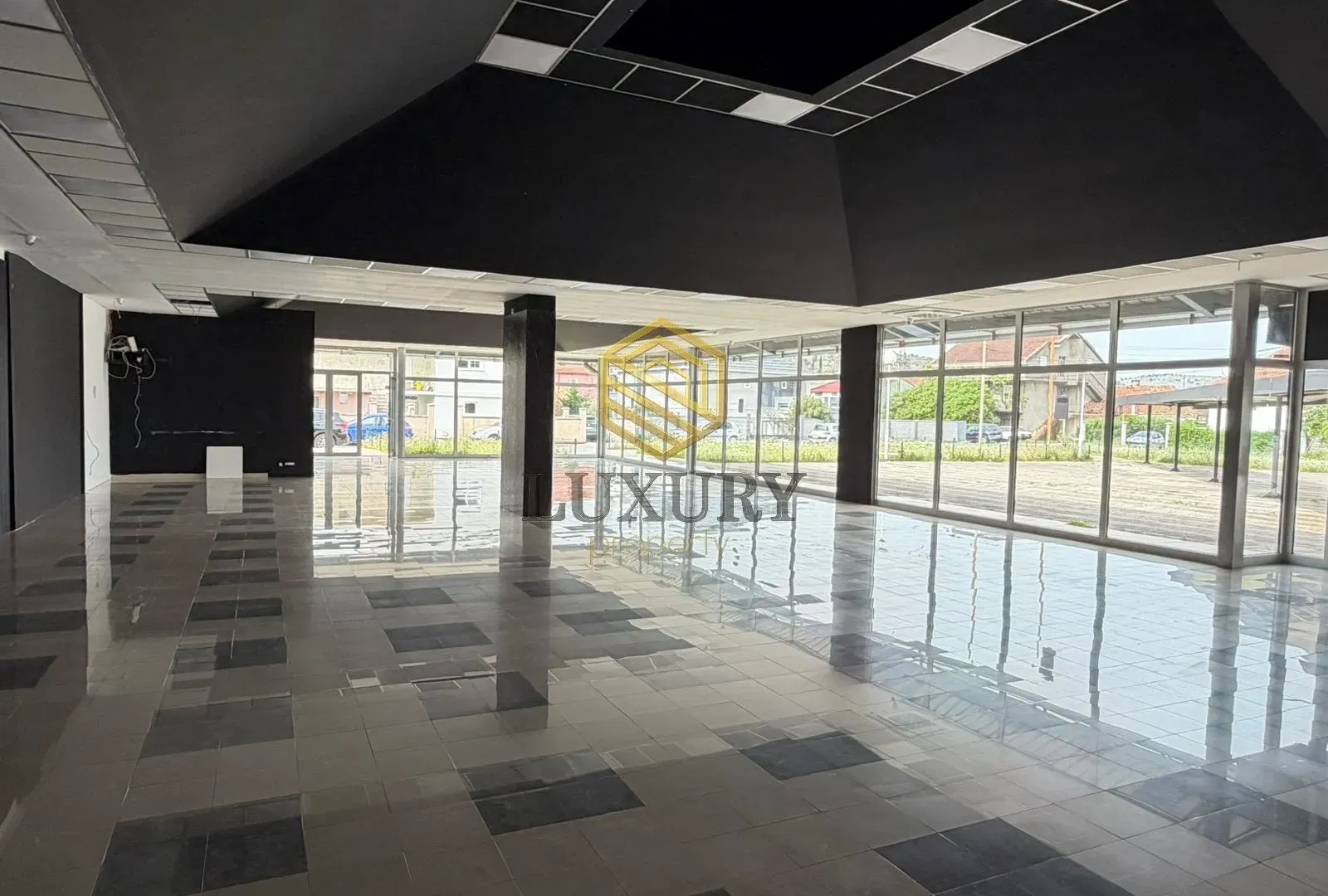 Rent, office space, 281m², Masline, Podgorica